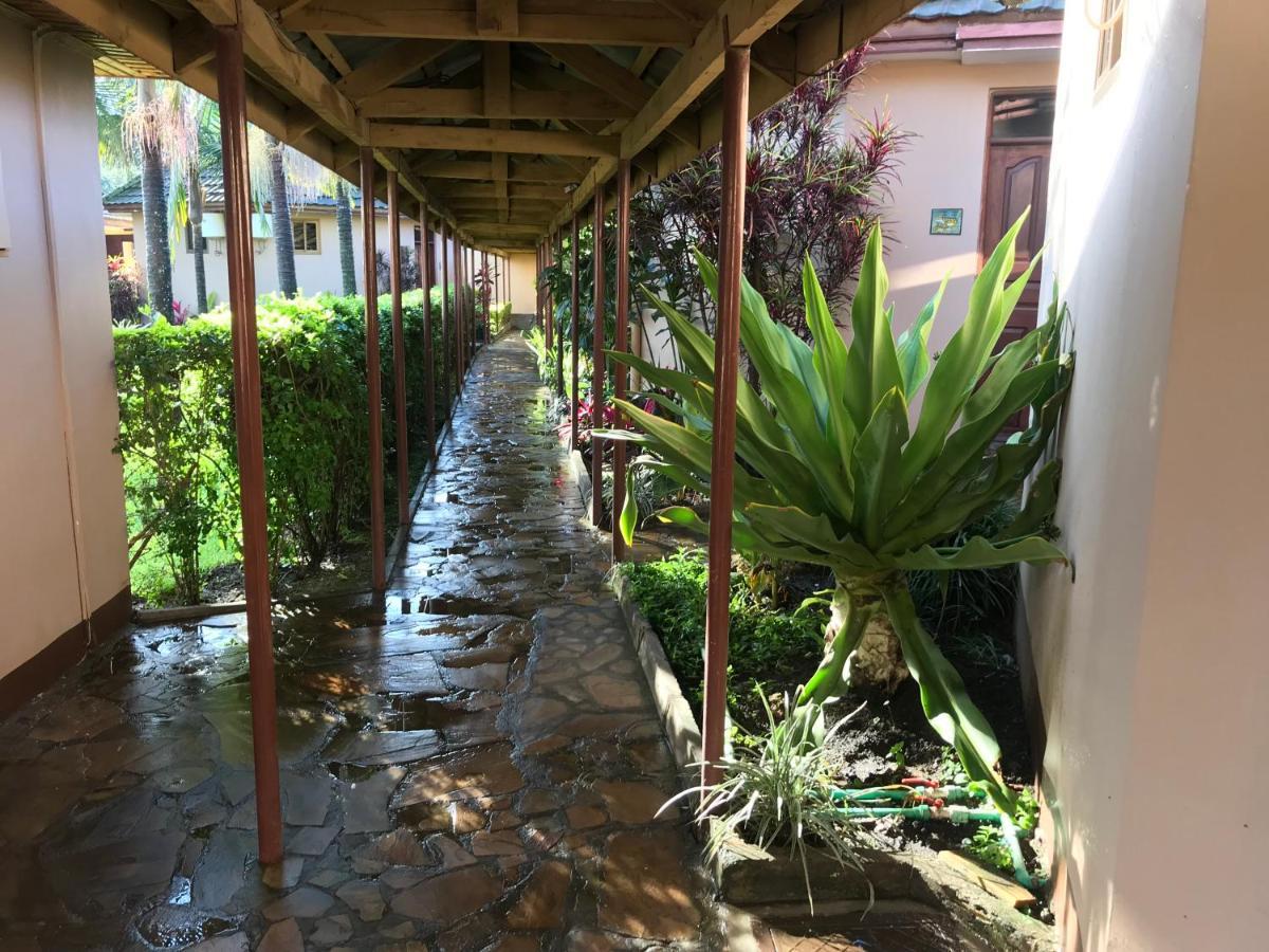 Ahadi Lodge Arusha Esterno foto